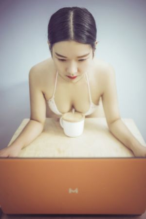 狠狠色婷婷综合天天久久丁香_DVD免费全集观看